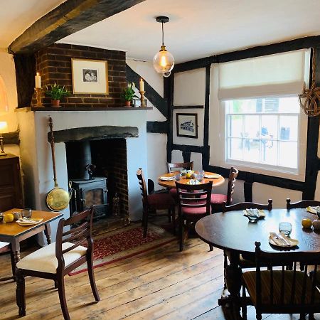 The Swan Inn Midhurst Exterior foto
