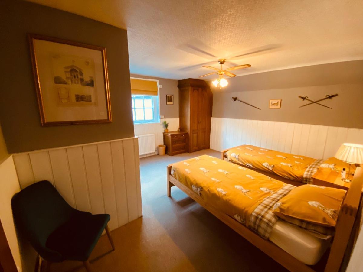 The Swan Inn Midhurst Habitación foto