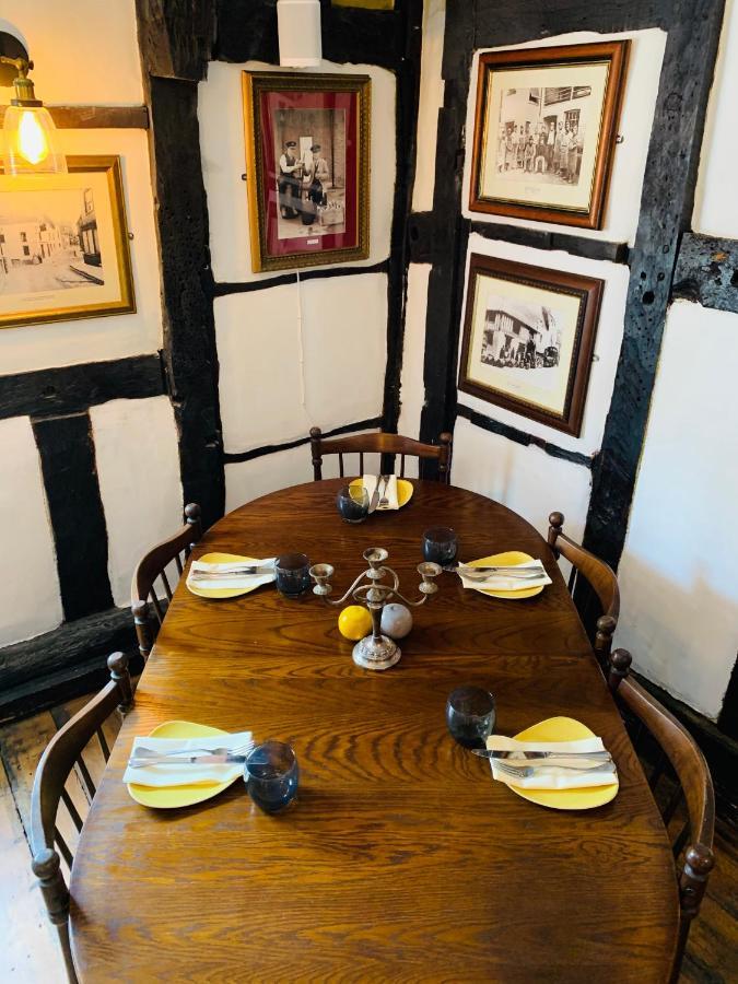 The Swan Inn Midhurst Exterior foto